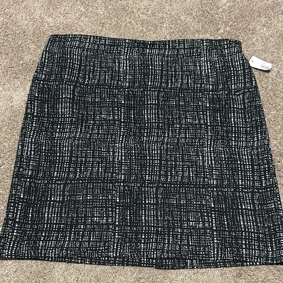 Sorting Patterned Women's Skirt - Picture 1 of 2